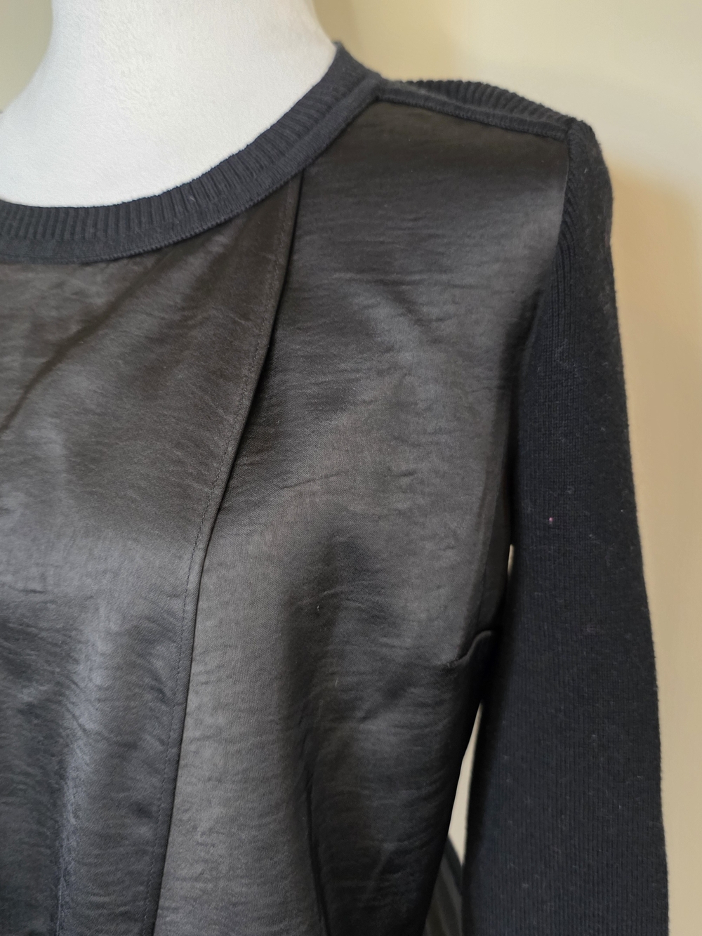 Cabi Black Mixed Media Satin Knit Tie Front Top XS/ Minimalist Monocrome - Picture 3 of 6